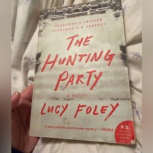 The Hunting Party by Lucy Foley paperback